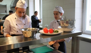 Dzień Patrona Szkoły-pokazy sztuki kulinarnej 