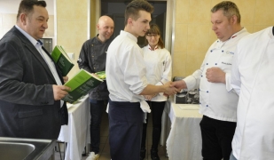 Mistrzowie w Kuchni - konkurs kulinarny w ZSCKR Nowy Targ