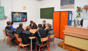 Nowe pomieszczenia i maszyny na warsztatach szkolnych w ZS CKR w Starym Lubiejewie
