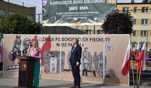 Uroczysta inauguracja roku szkolnego 2023/24 w ZS CKR w Starym Lubiejewie