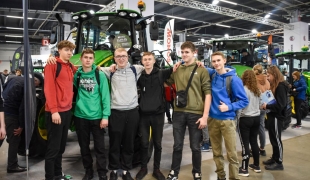 Wycieczka na Międzynarodowe Targi Techniki Rolniczej AGROTECH w Kielcach