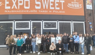 Wycieczka uczniów ZS CKR w Starym Lubiejewie na targi Expo Sweet w Warszawie