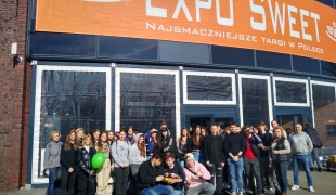 Wycieczka uczniów ZS CKR w Starym Lubiejewie na targi Expo Sweet