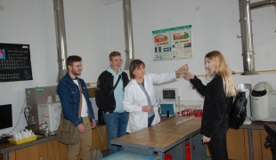 Wycieczka uczniów ZS CKR w Starym Lubiejewie na Uniwersytet Warmińsko - Mazurski w Olsztynie.